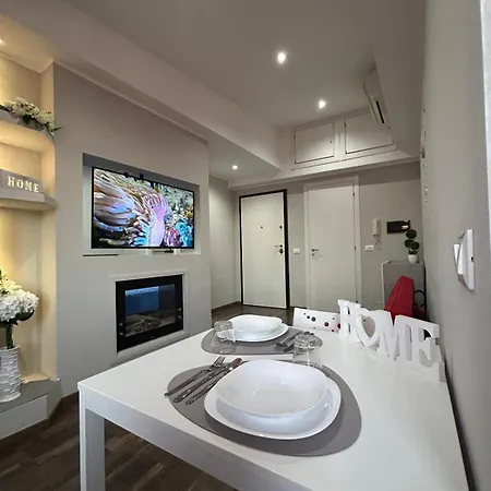 La Casa Dello Stretto