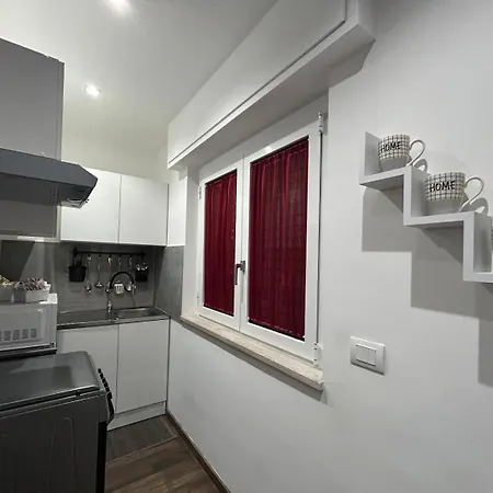 La Casa Dello Stretto Apartmán *