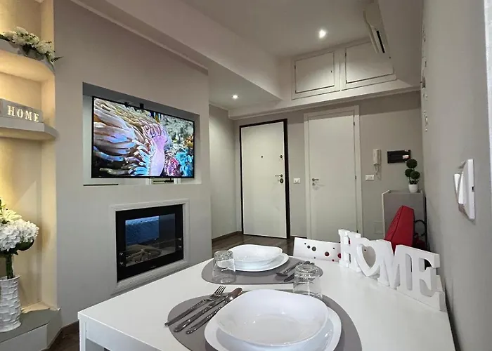 La Casa Dello Stretto